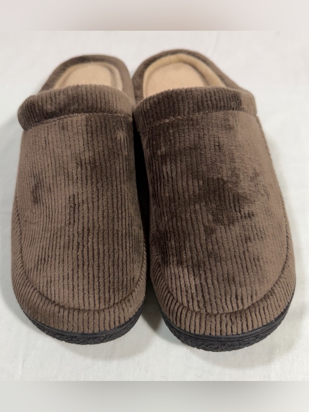 Isotoner Men's Brown Corduroy Slip-On Memory Foam House Slippers Size 8-9